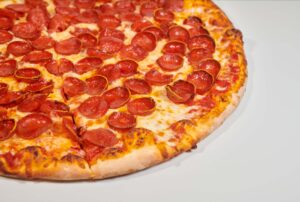 circle-pizza-with-pepperoni.
