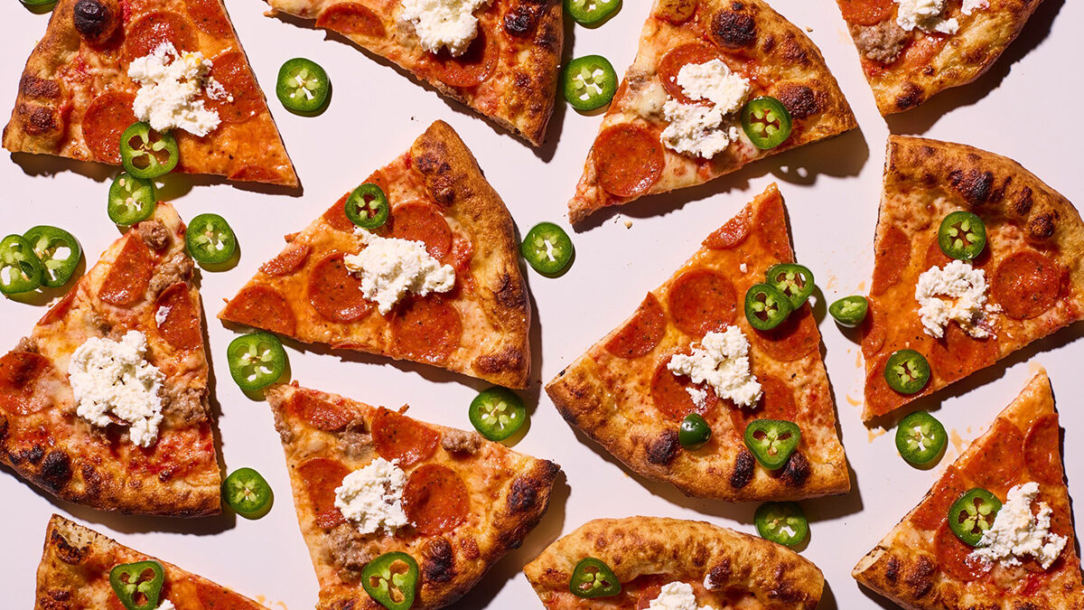 pepperoni-pizza-slices-with-toppings.
