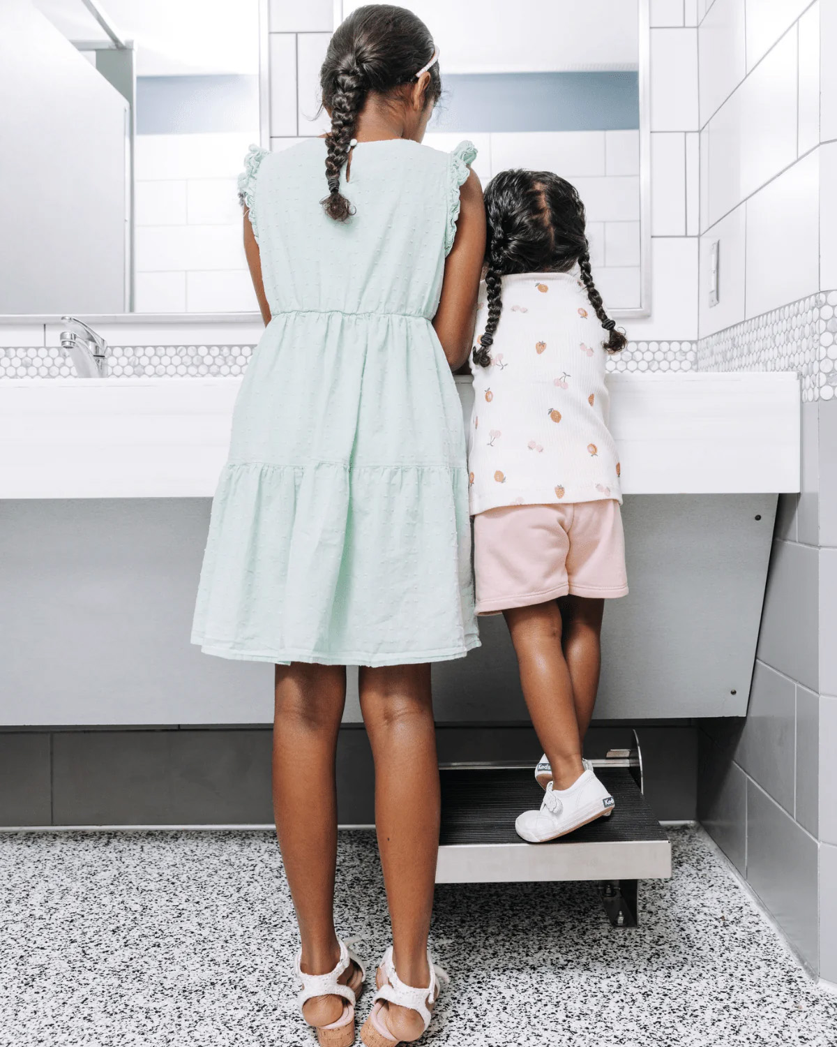Jet Food Stores Introduces Step ‘n Wash