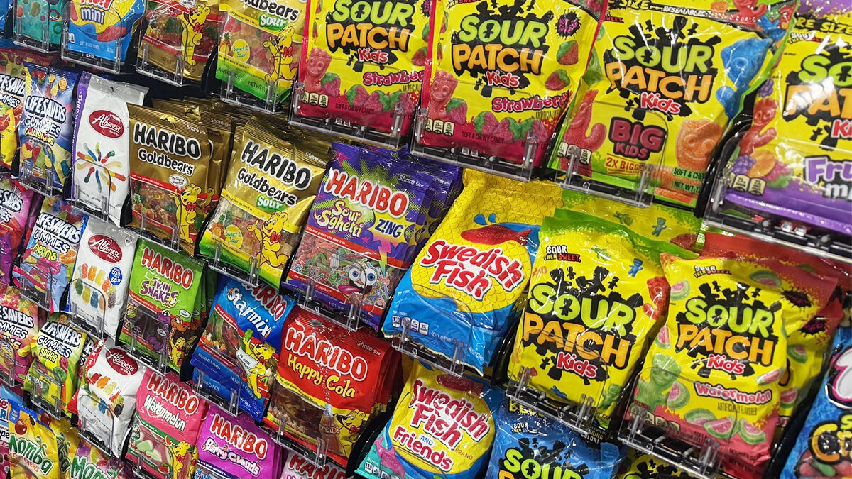 Product(s) in image are meant to simulate a retail environment and not meant to imply endorsement by or for any brand or manufacturer.